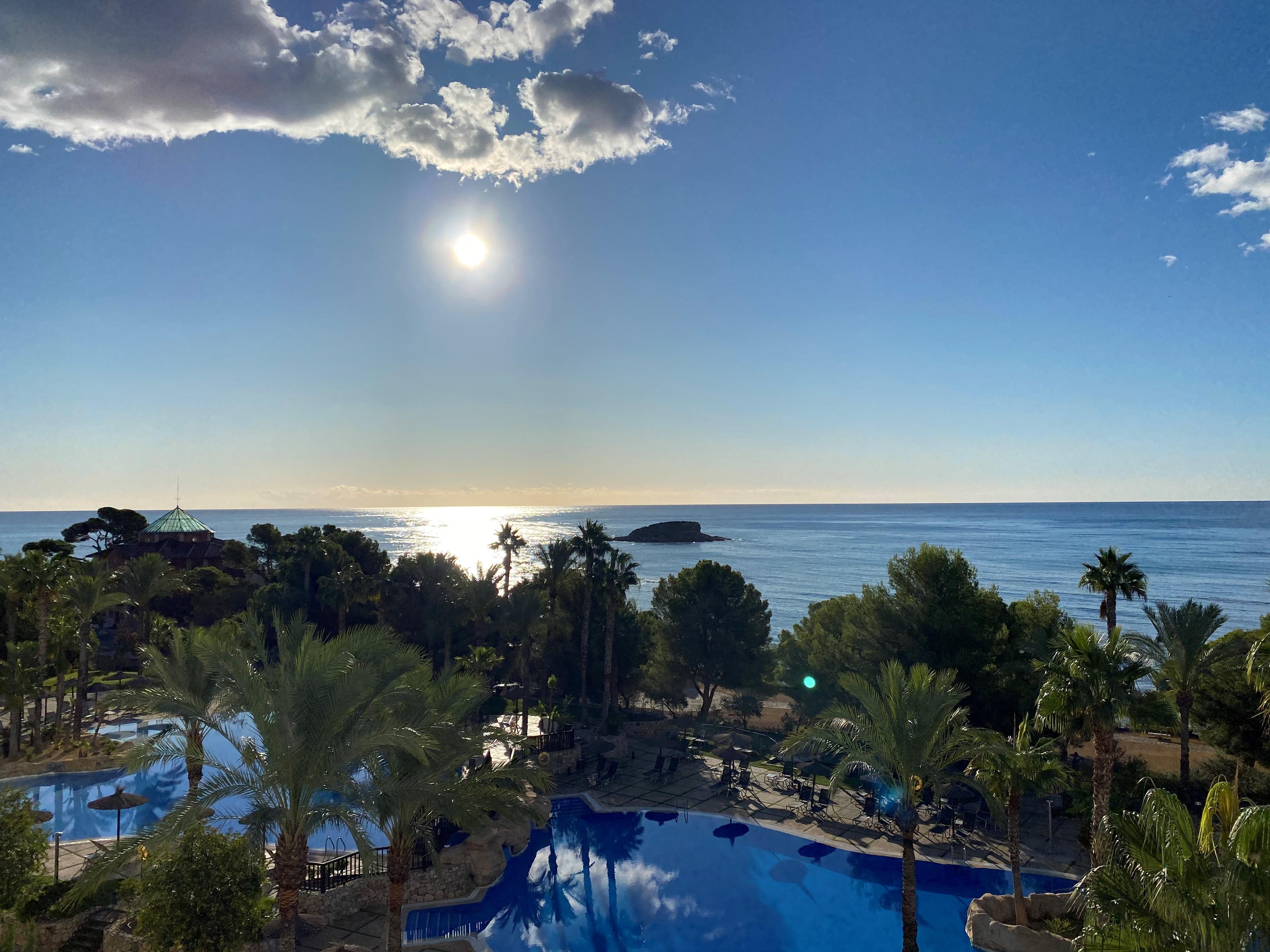 โรงแรมเอสเอชวิลล่ากาเดีย อัลเตอา ภายนอก รูปภาพ Sunset at the resort
