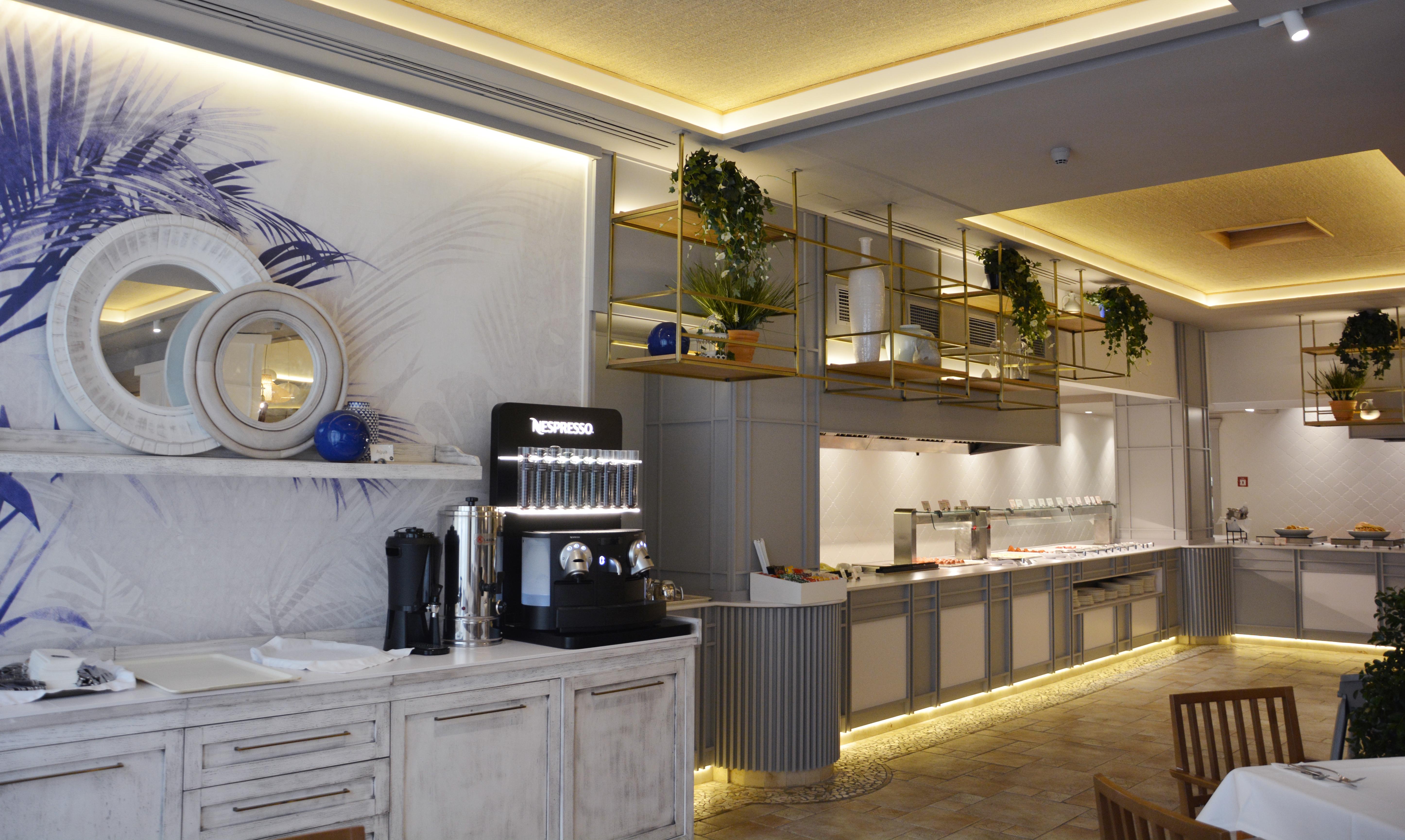 โรงแรมเอสเอชวิลล่ากาเดีย อัลเตอา ภายนอก รูปภาพ The interior of the restaurant