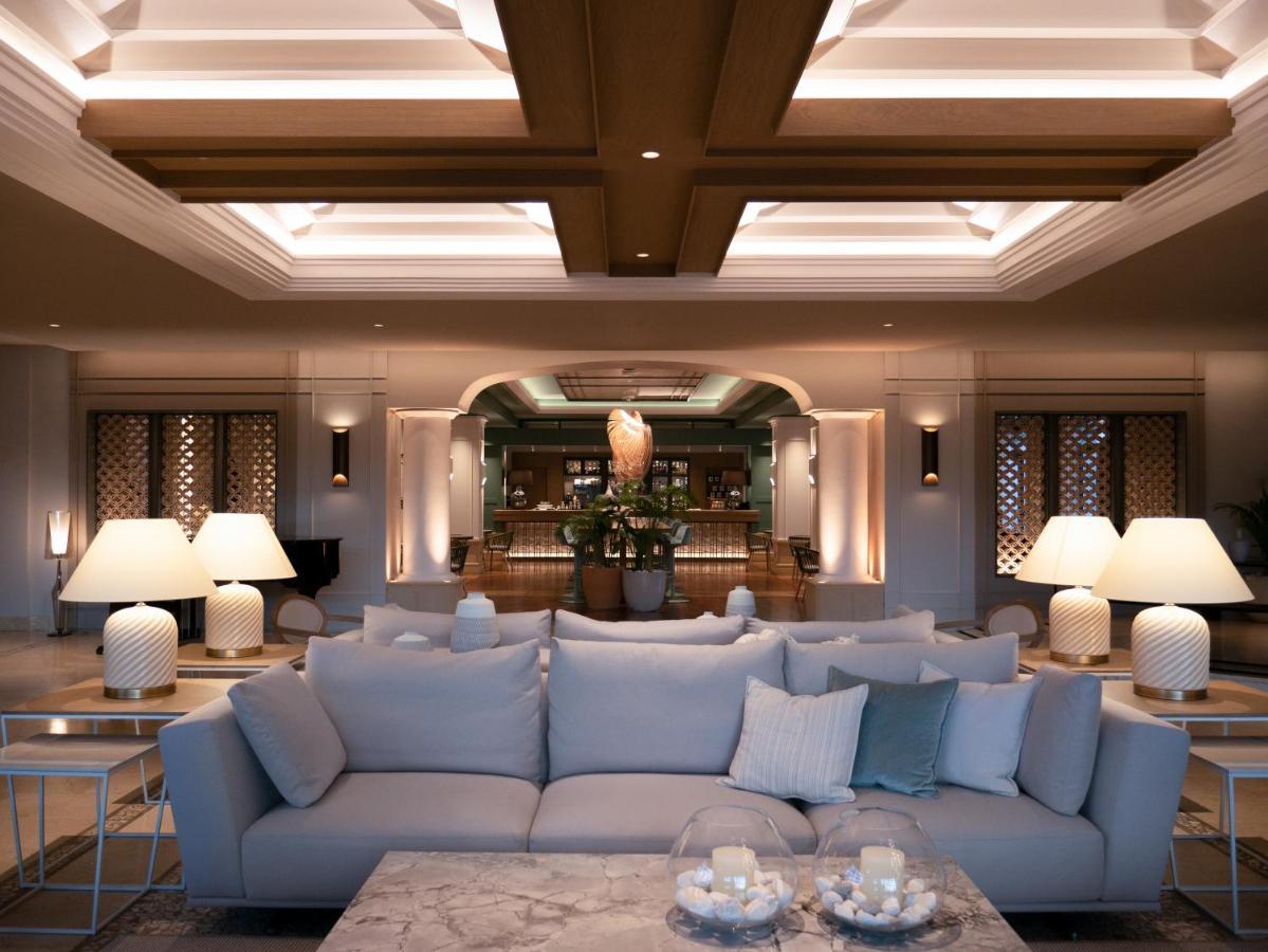 โรงแรมเอสเอชวิลล่ากาเดีย อัลเตอา ภายนอก รูปภาพ The interior of the hotel